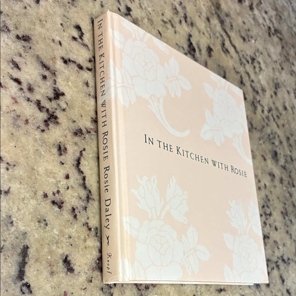 In the Kitchen with Rosie by  Rosie Daley Cookbook